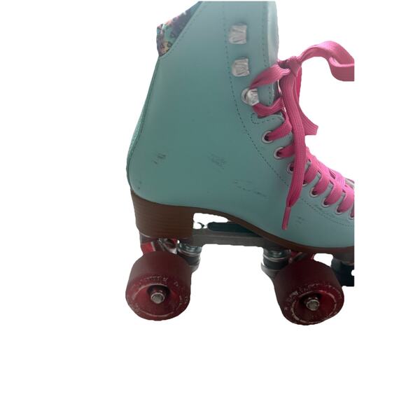 Moxi Beach Bunny Blue‎ Pink Roller Skates Kids size 4 No Box - Picture 8 of 10